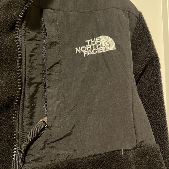 The North Face jacket; women’s medium, black on black - Picture 3 of 6